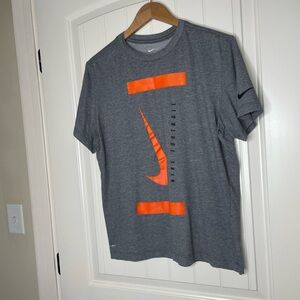 Nike Men's Gray and Orange T-Shirt